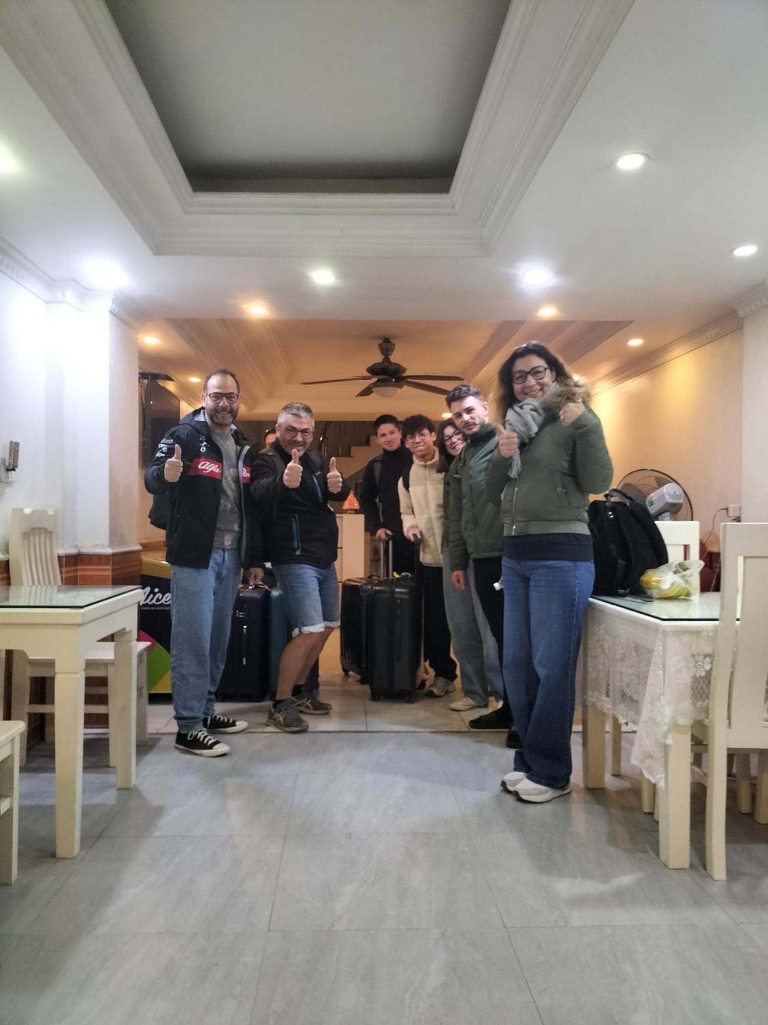 Roma Hotel Noi Bai airport Hanói Exterior foto